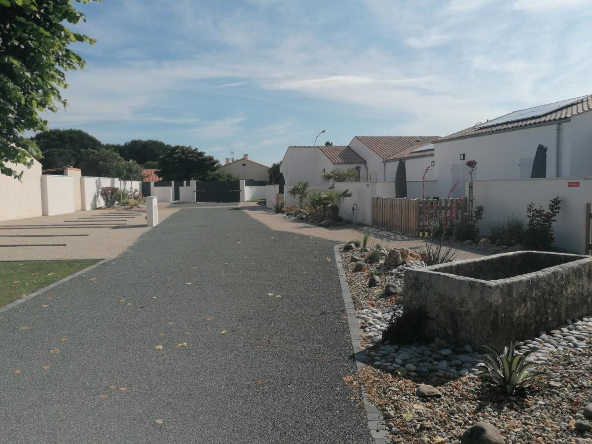 LA FREGATE Maison avec piscine/parking/wifi/plages 5kms Les Mathes Extérieur photo