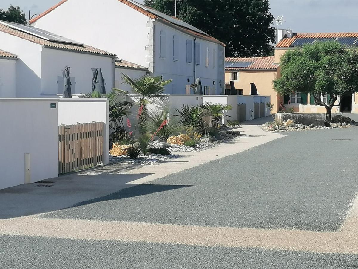 LA FREGATE Maison avec piscine/parking/wifi/plages 5kms Les Mathes Extérieur photo